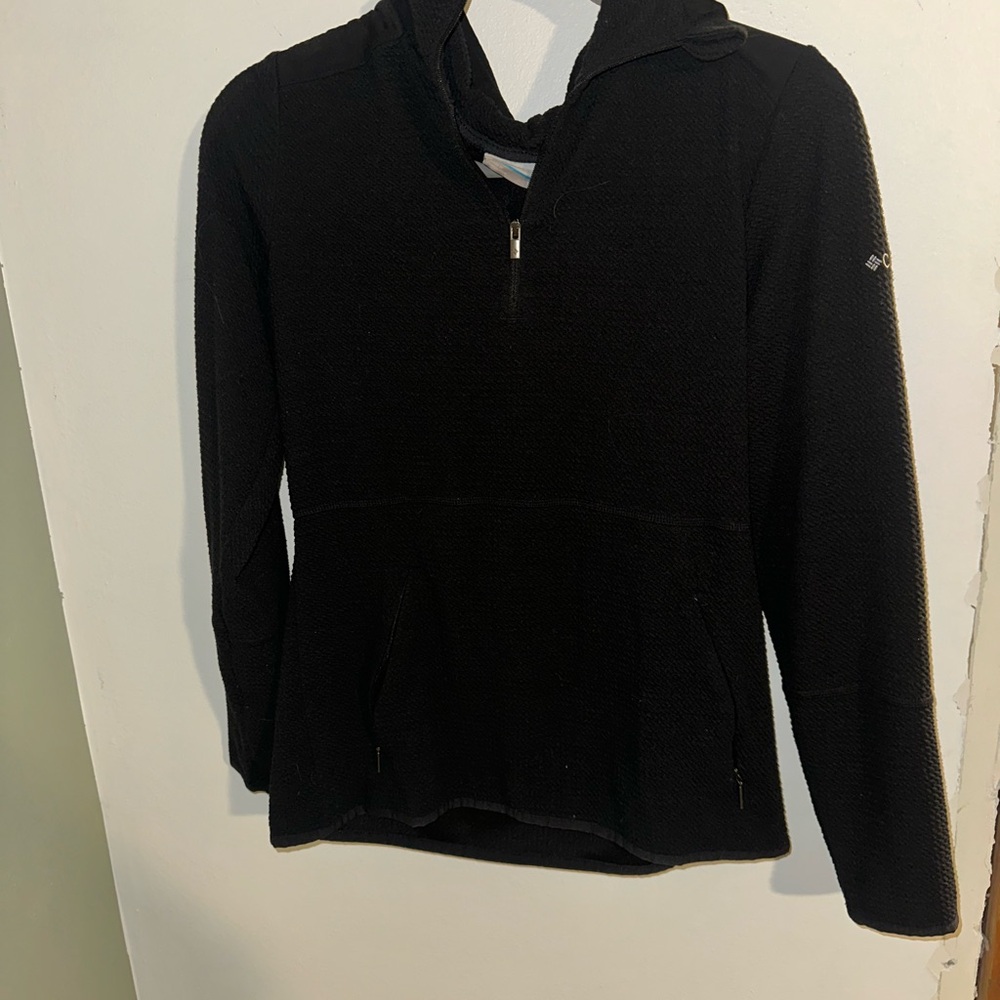 Columbia Women's Black Pullover Hoodie